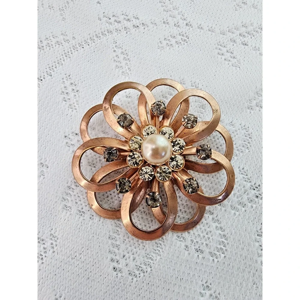 Vintage Mid Century Flower Brooch Smoky Glass Rhinestone Pearl Art Deco Mod